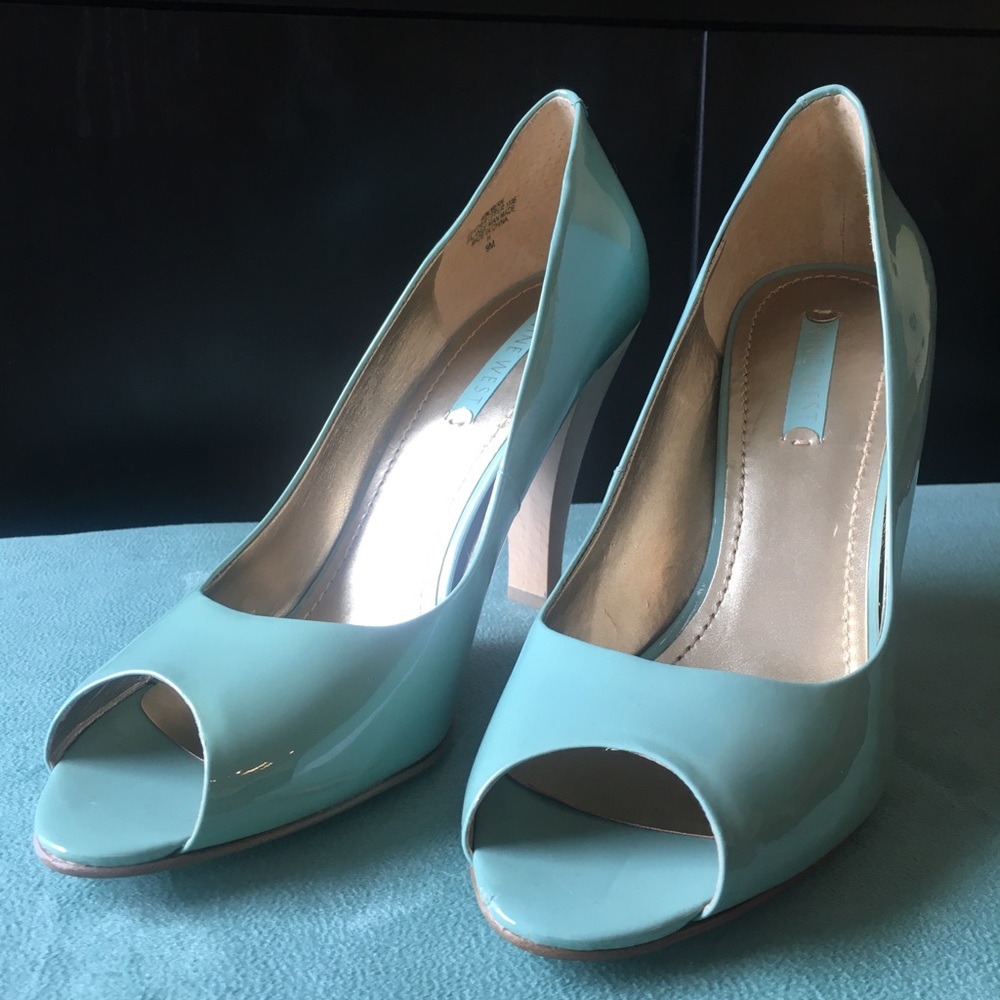 💎Nine West Patent Aqua Patent Heels